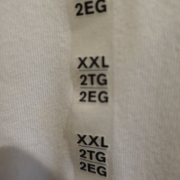 UNDER ARMOUR XXL  (2X) - Picture 3 of 6